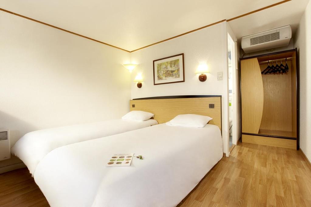 Campanile Grenoble Nord - Moirans-Voreppe Room photo